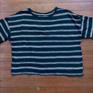 american eagle black tee w stripes